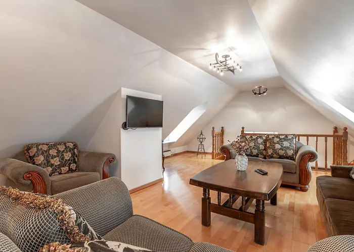 Airhome - Old Dominican Monastery